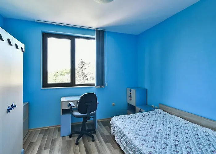 Mare Flat Two Bedrooms Free Parking Hotel St Constantin et Helena